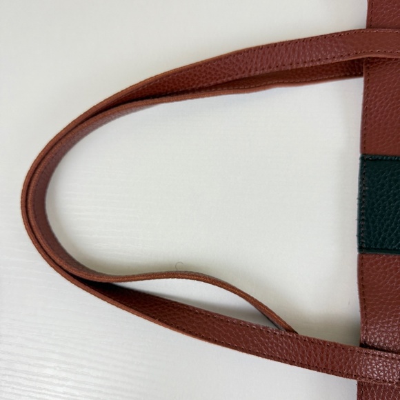 Vince Camuto Tote Bag - Picture 7 of 10